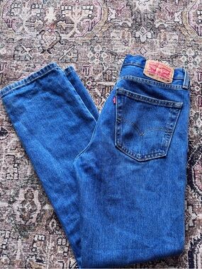 Levi’s 516 Straight Leg Jeans Women’s W30 L32 Medium Wash Classic Denim